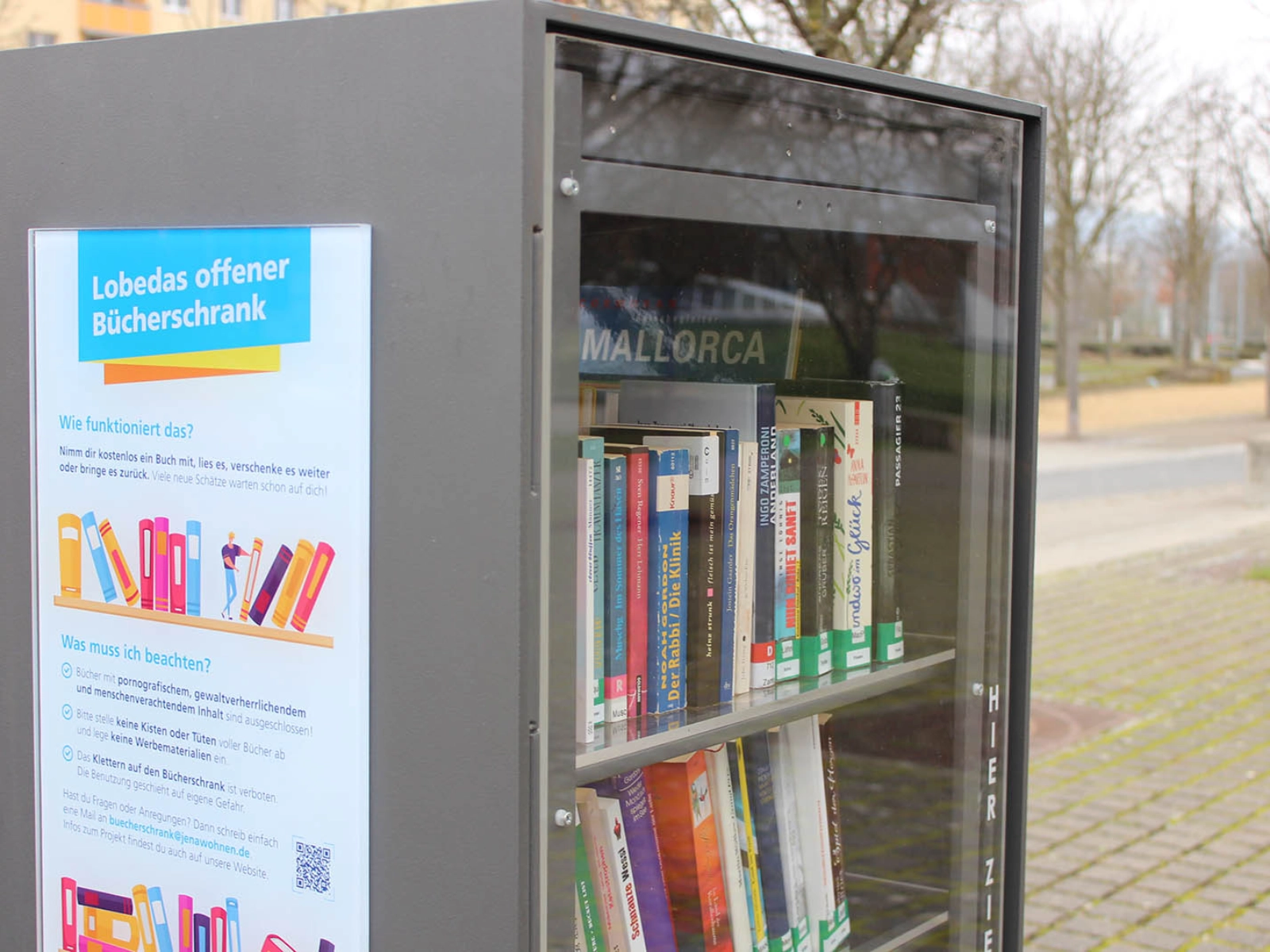 jenawohnen Bücherschrank in Lobeda
