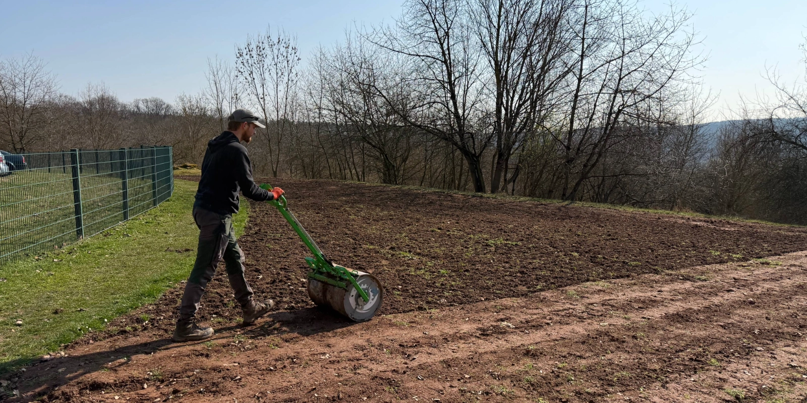 Aussaat auf einer neuen Insektenwiese in Jena Lobeda