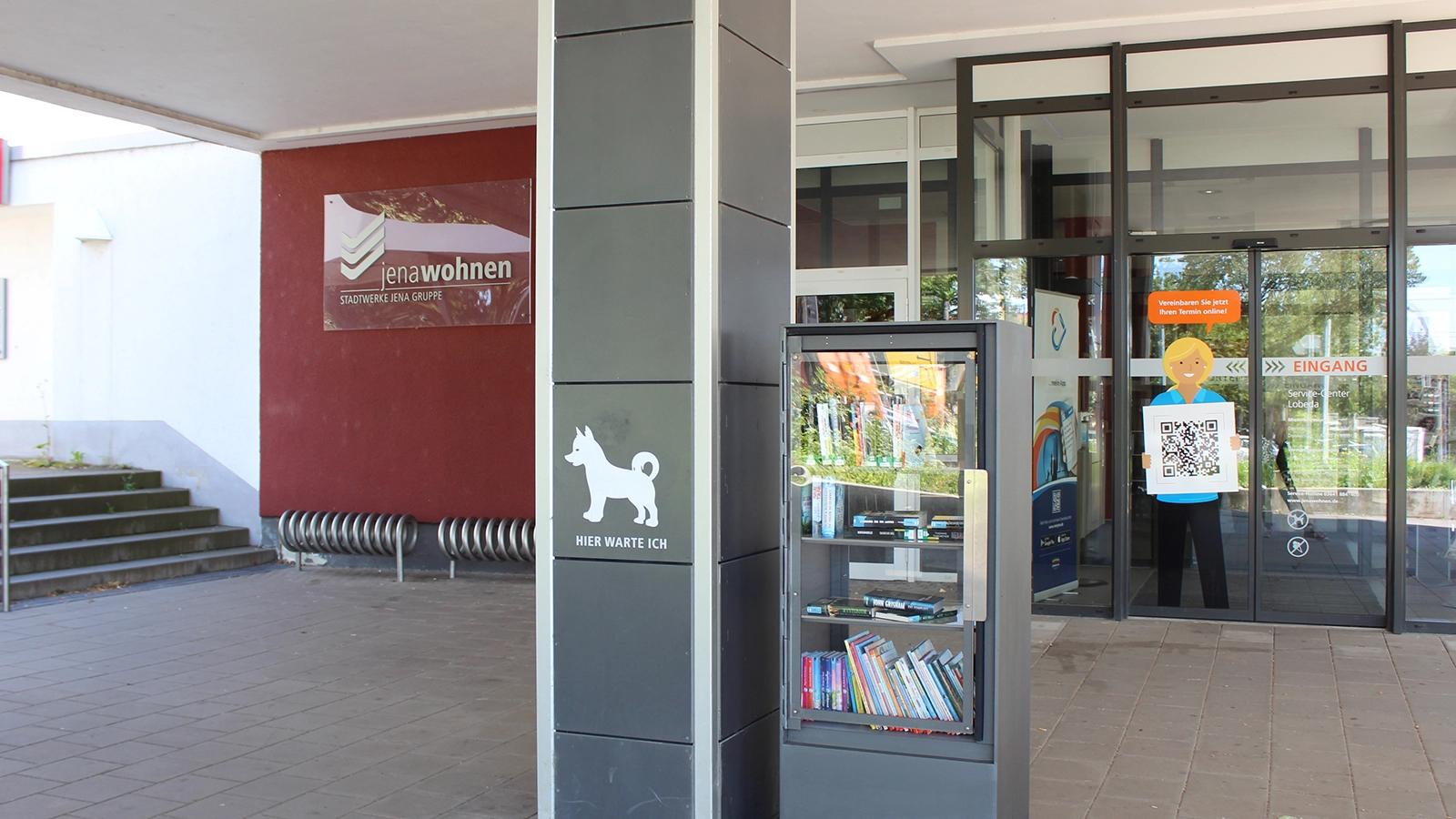 jenawohnen Bücherschrank am Service-Center-Lobeda