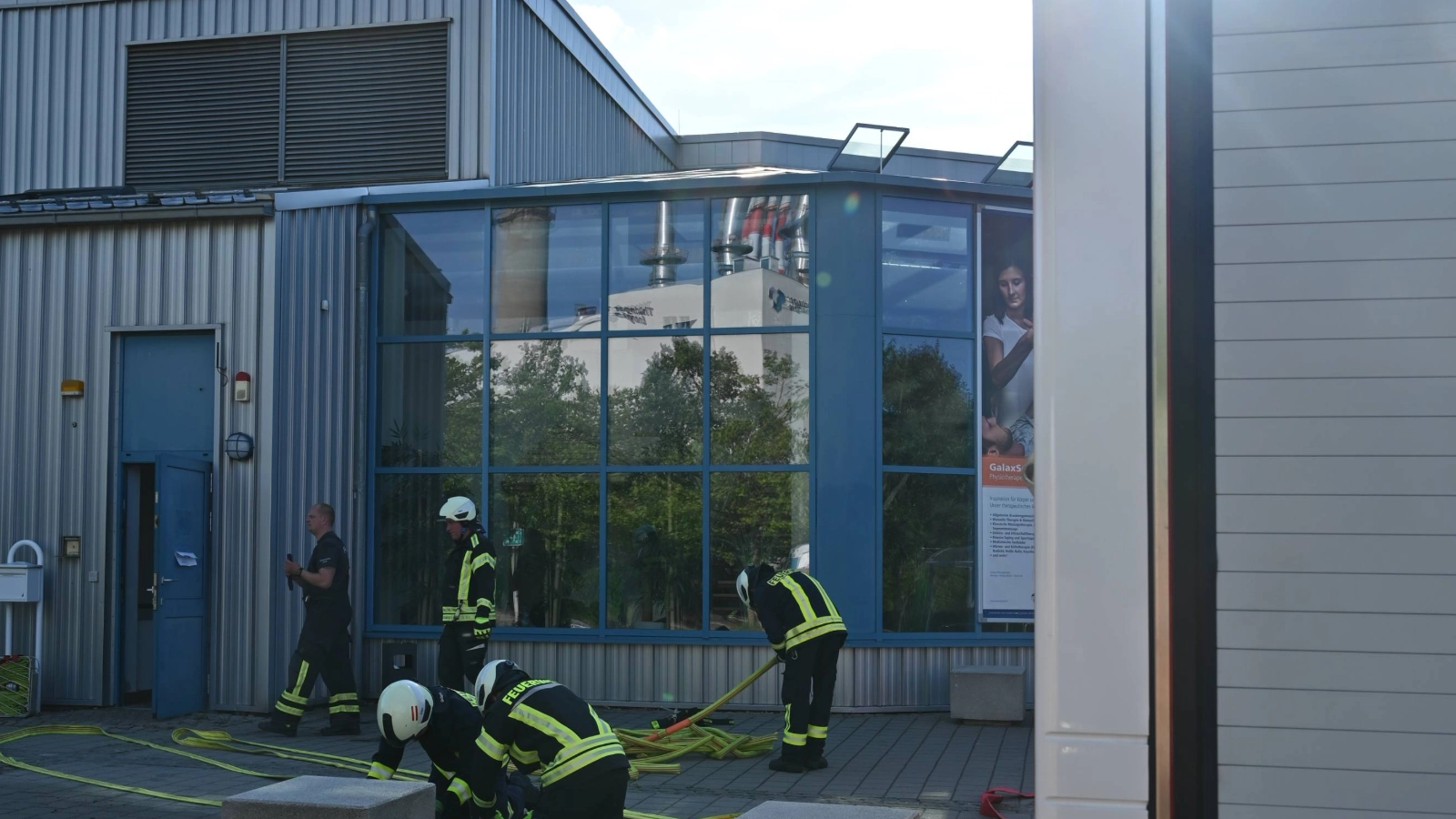 Feuerwehr im Einsatz vorm GalaxSea