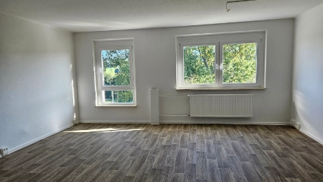 Lichtdurchflutete 3 Raumwohnung mit Küche am Rande von Blankenhain