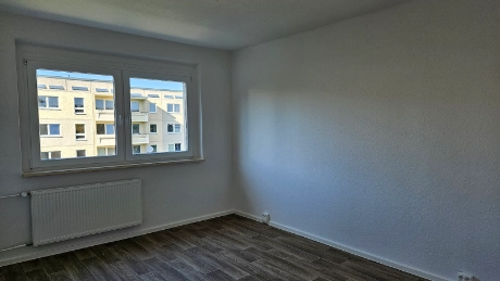 Lichtdurchflutete 3 Raumwohnung mit Küche am Rande von Blankenhain