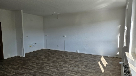 Lichtdurchflutete 3 Raumwohnung mit Küche am Rande von Blankenhain